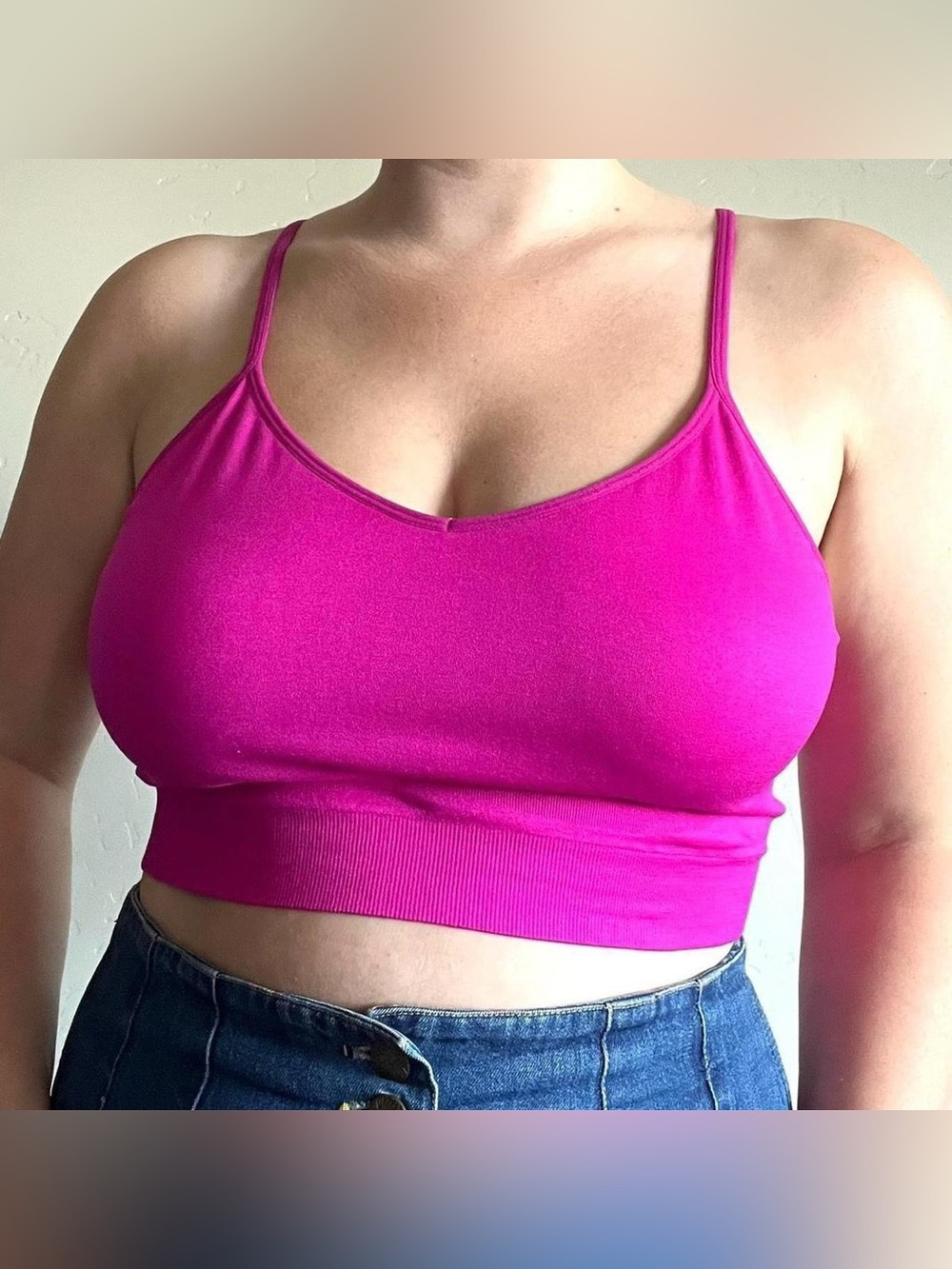 Hot pink / magenta racerback bralette / sportsbra / bra crop top - Picture 6 of 8